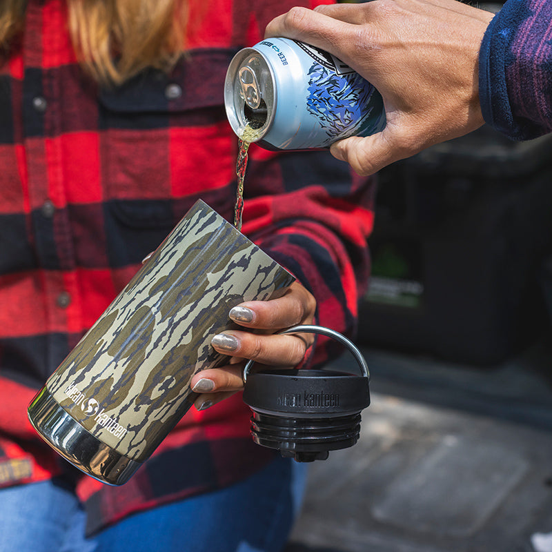 12oz-tkwide-with-cafe-cap-mossy-oak-e6 12oz_tumbler_mossyoak_bottomlands_beer_pour_square.jpg