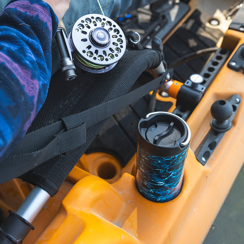 20oz-tkwide-with-cafe-cap-mossy-oak-d5 16oz_tumbler_mossyoak_bass_cafe_kayak_top_square.jpg