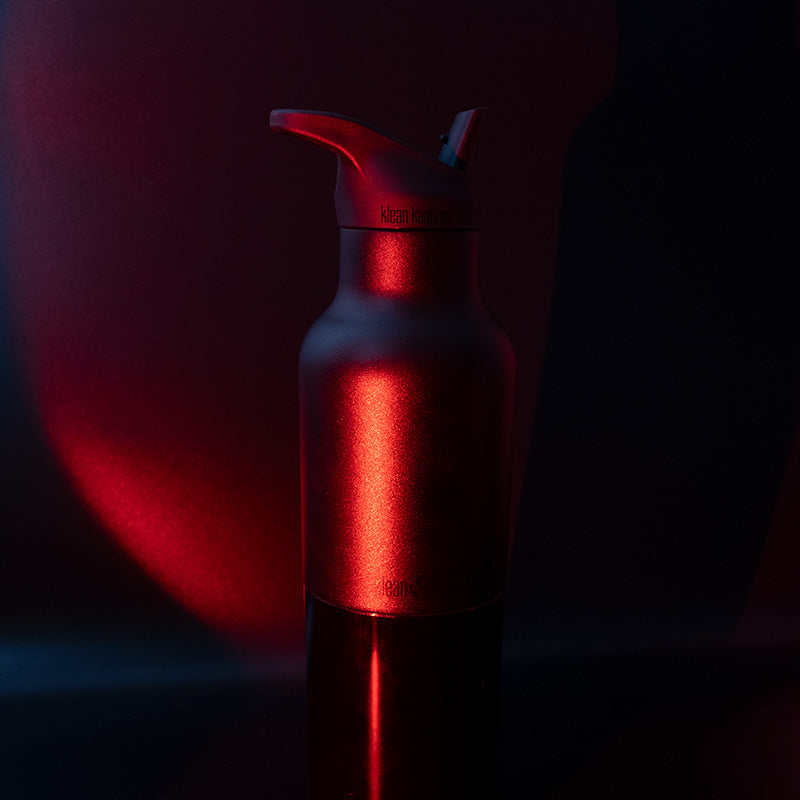 20oz-rise-classic-may-the-4th-e8 20oz_rise_classic_may_the_fourth_starwars_black_bottle_redglow_square.jpg