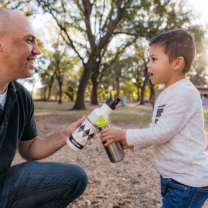 classic-kid-sippy-cap-s6 K12CNSIPPY-BS-sippy_cap_dad_lifestyle.jpg