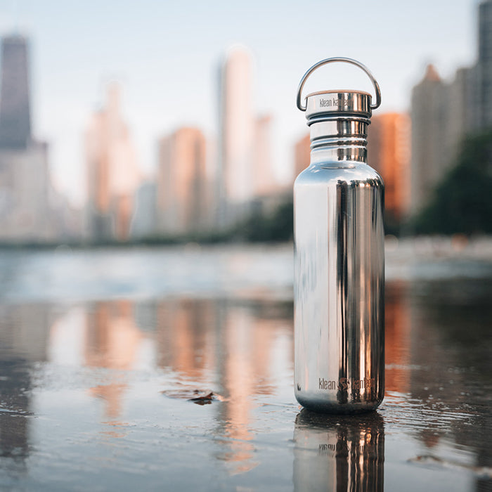 27oz-reflect-with-bamboo-cap-e9 K27SSLRF-MS-BAMBOO_reflecttion_bottle_lifestyle.jpg
