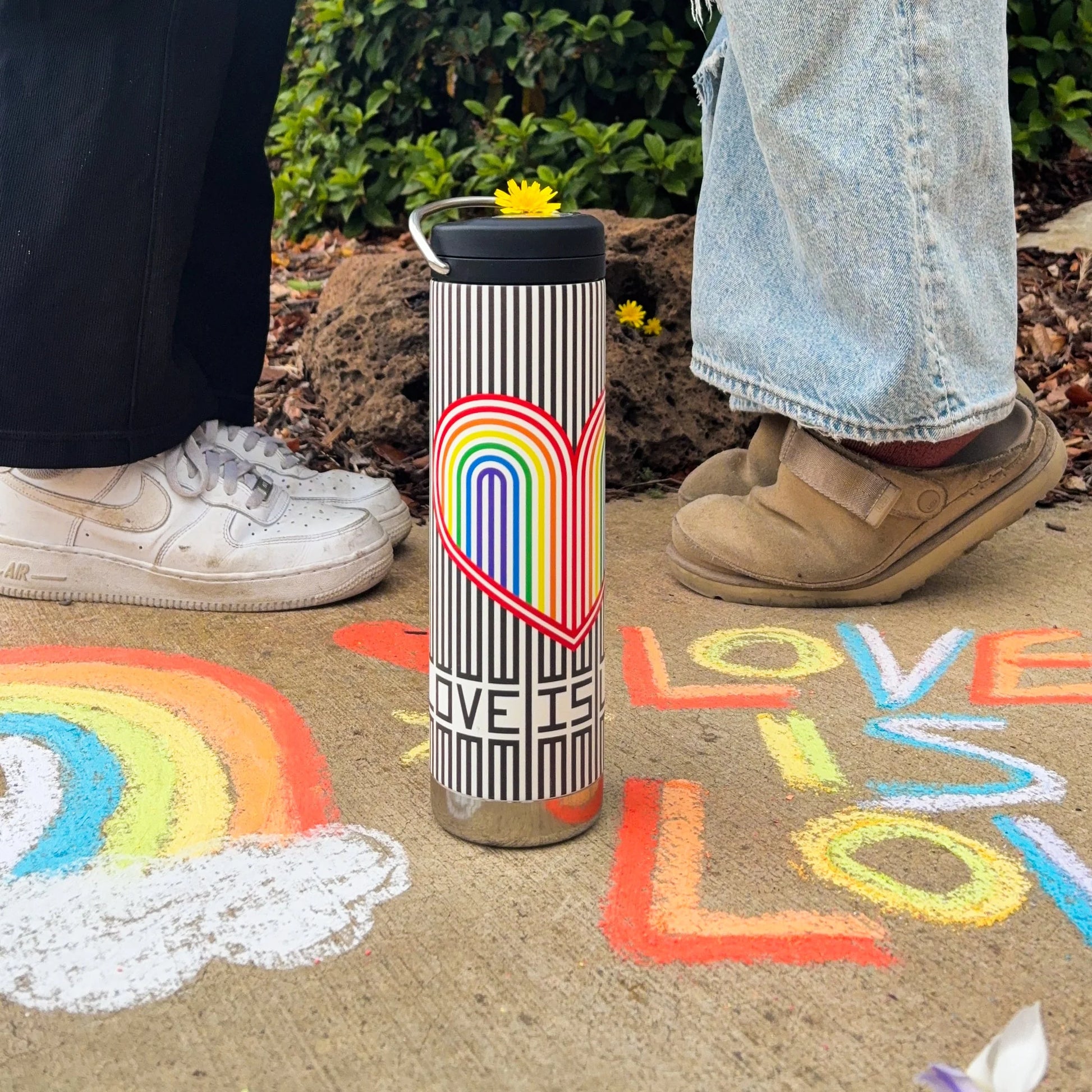 20oz-tkwide-with-twist-cap-pride-stripes-r8 Pride-2.webp