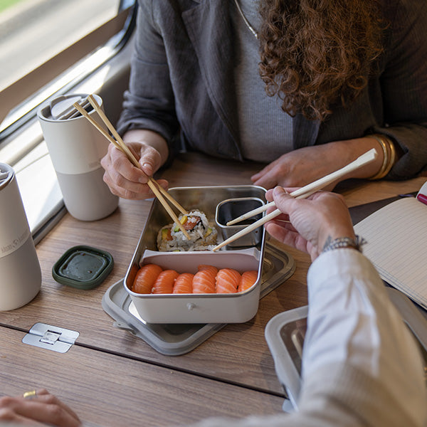55oz-rise-food-box-big-meal-z7 rise_food_lunch_box_big_meal_tofu_sushi_share_square.jpg