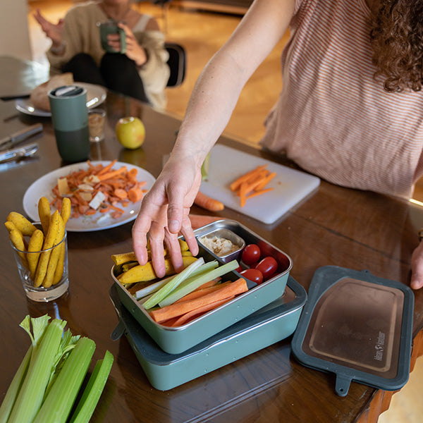 55oz-rise-food-box-big-meal-z7 rise_food_lunch_box_big_meal_veggie_dividers_square.jpg