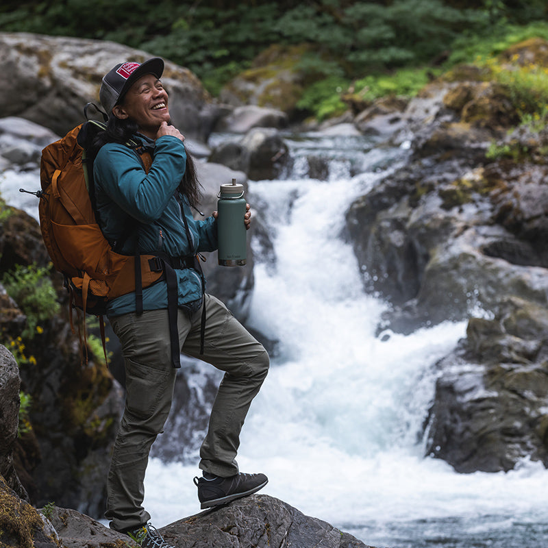 32oz-tkwide-with-twist-cap-y1 tkwide_32oz_insulated_bottle_twist_backpack_river_guy_square.jpg